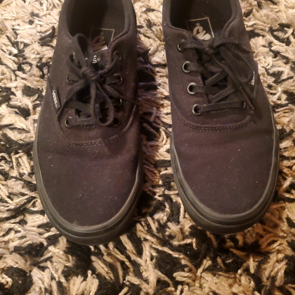 Womens all black vans
